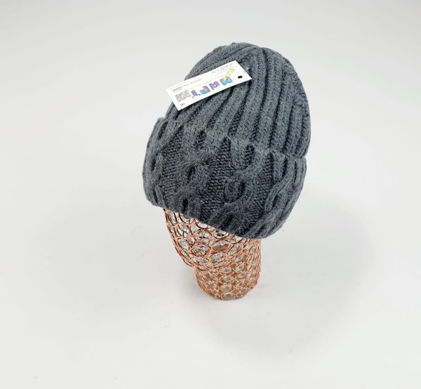 Шапка Март крупновяз. Иота (графит)